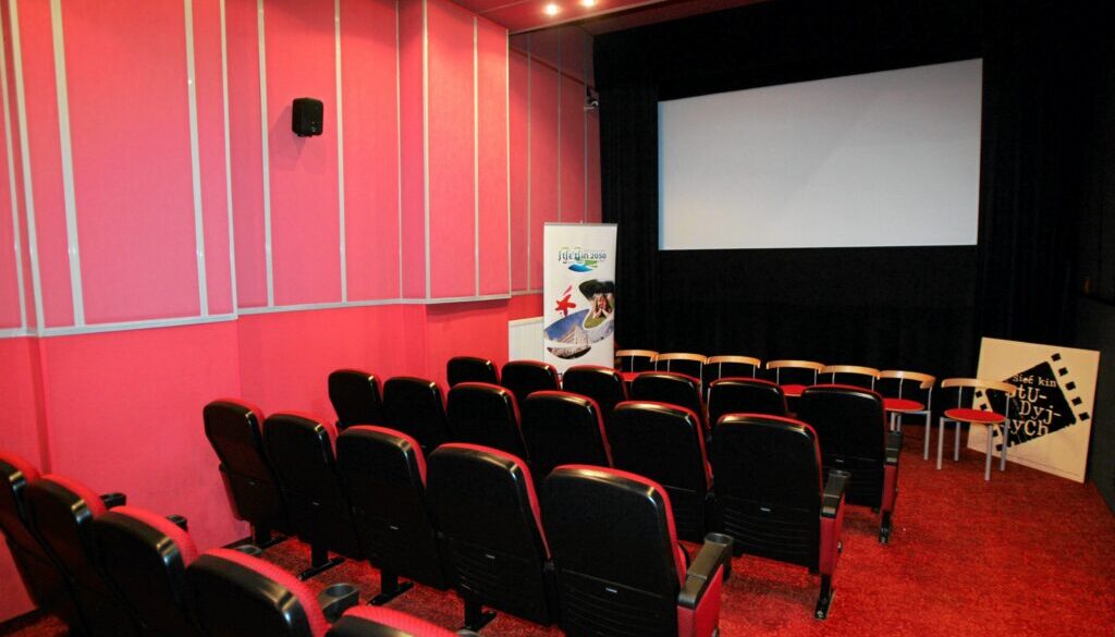 Nowe spojrzenie na kino studyjne – innowacje i zmiany w repertuarze