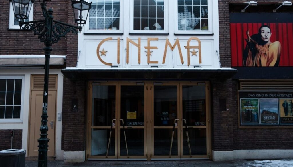 Kino niezależne a kino alternatywne - definicje i różnice