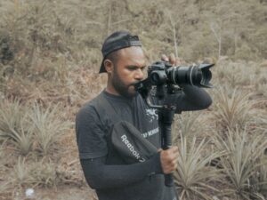 Mistrzowie polskiego kina dokumentalnego - twórcy kształtujący współczesny dyskurs